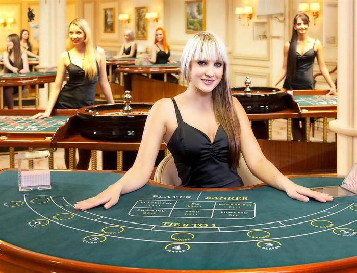 Dealerin im Live Casino